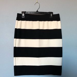 🌹Stripped Fitting ELLE Pencil Skirt